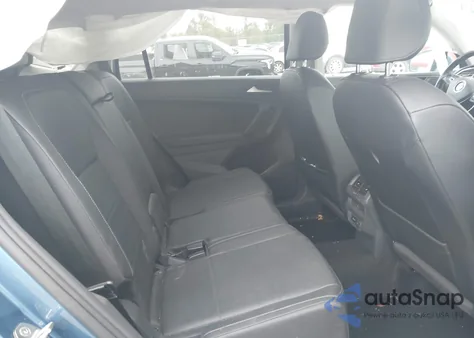 2019 Volkswagen Tiguan 2.0T Se/2.0T Sel/2.0T Sel R-Line/2.0T Sel R-Line Black из США, поврежденный, VIN 3VV2B7AX6KM118711